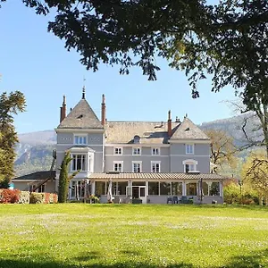Hotel Domaine Des Cedres - Hotel, Et Insolites